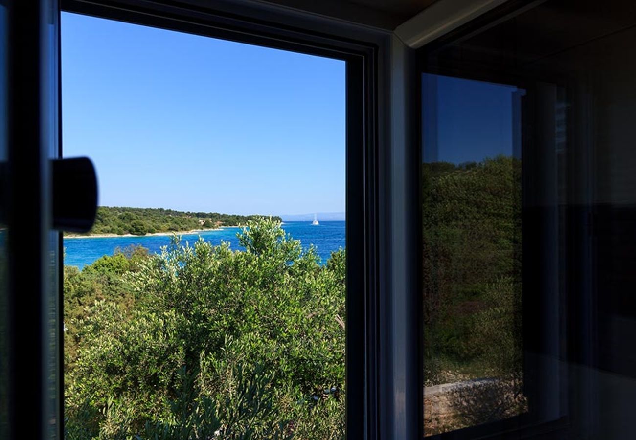 Villa in Okrug Gornji - Ferienhaus 5243 für 8 Pers