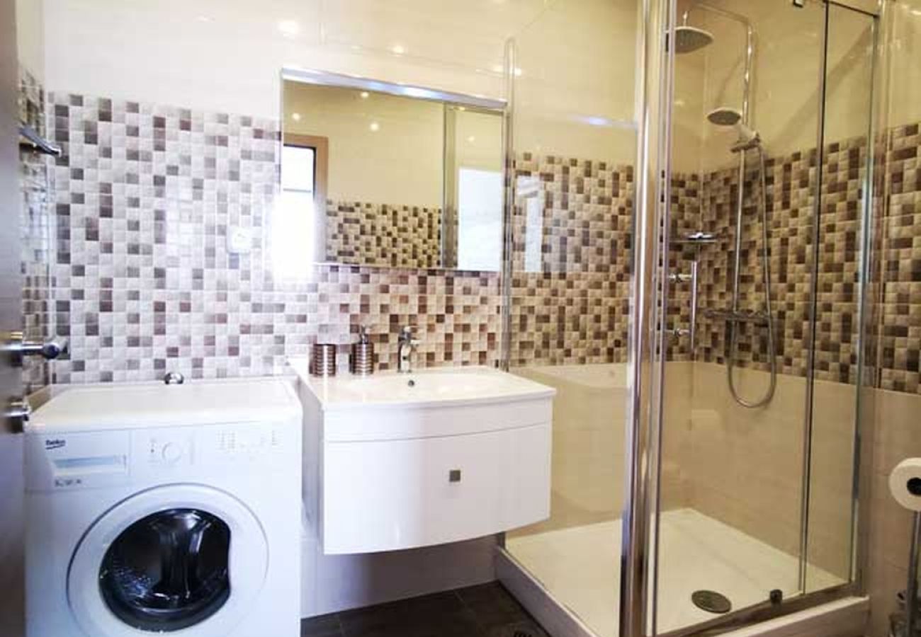 Apartment in Bol - 5244-2 A2 4P in B
