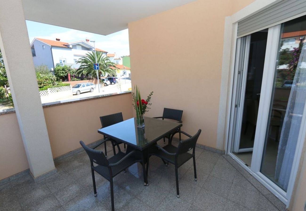 Apartamento en Medulin - Apartamento en Medulin con Terraza, Acondicionador, WIFI, Lavadora (64-1)