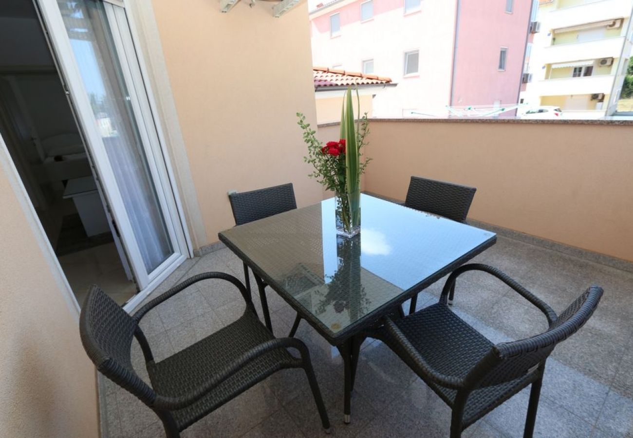 Apartamento en Medulin - Apartamento en Medulin con Terraza, Acondicionador, WIFI, Lavadora (64-1)