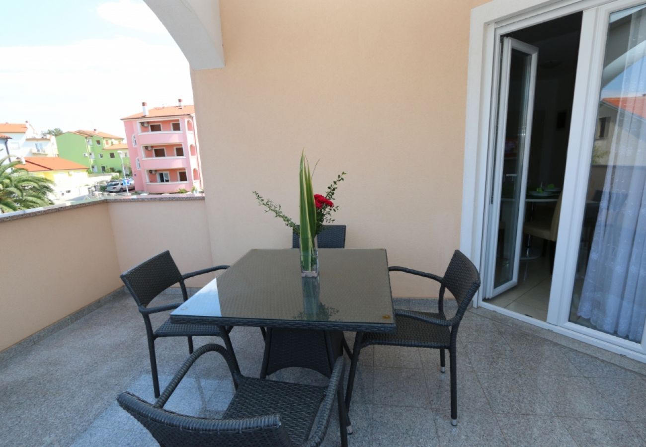 Apartamento en Medulin - Apartamento en Medulin con Terraza, Acondicionador, WIFI, Lavadora (64-3)