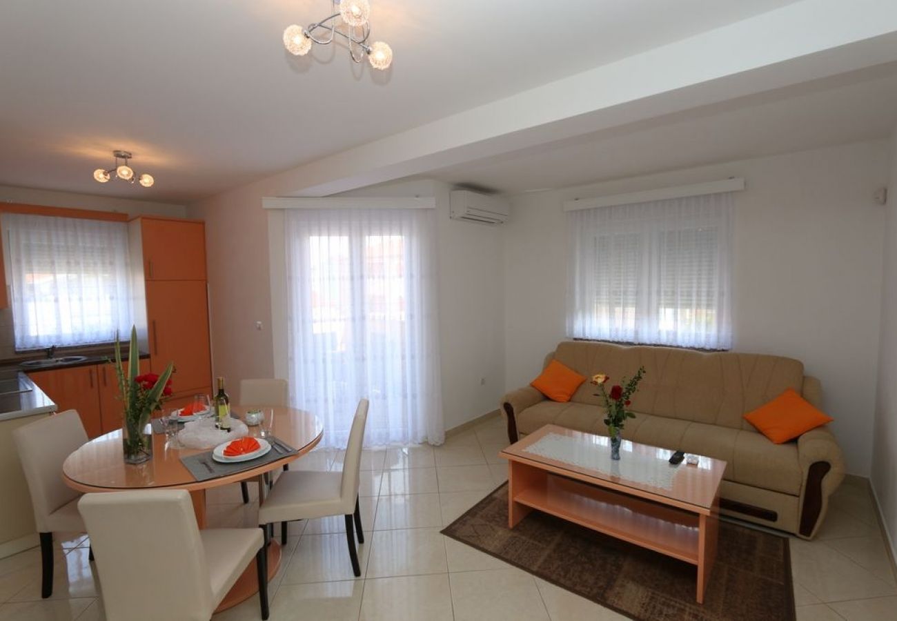 Apartamento en Medulin - Apartamento en Medulin con Terraza, Acondicionador, WIFI, Lavadora (64-4)