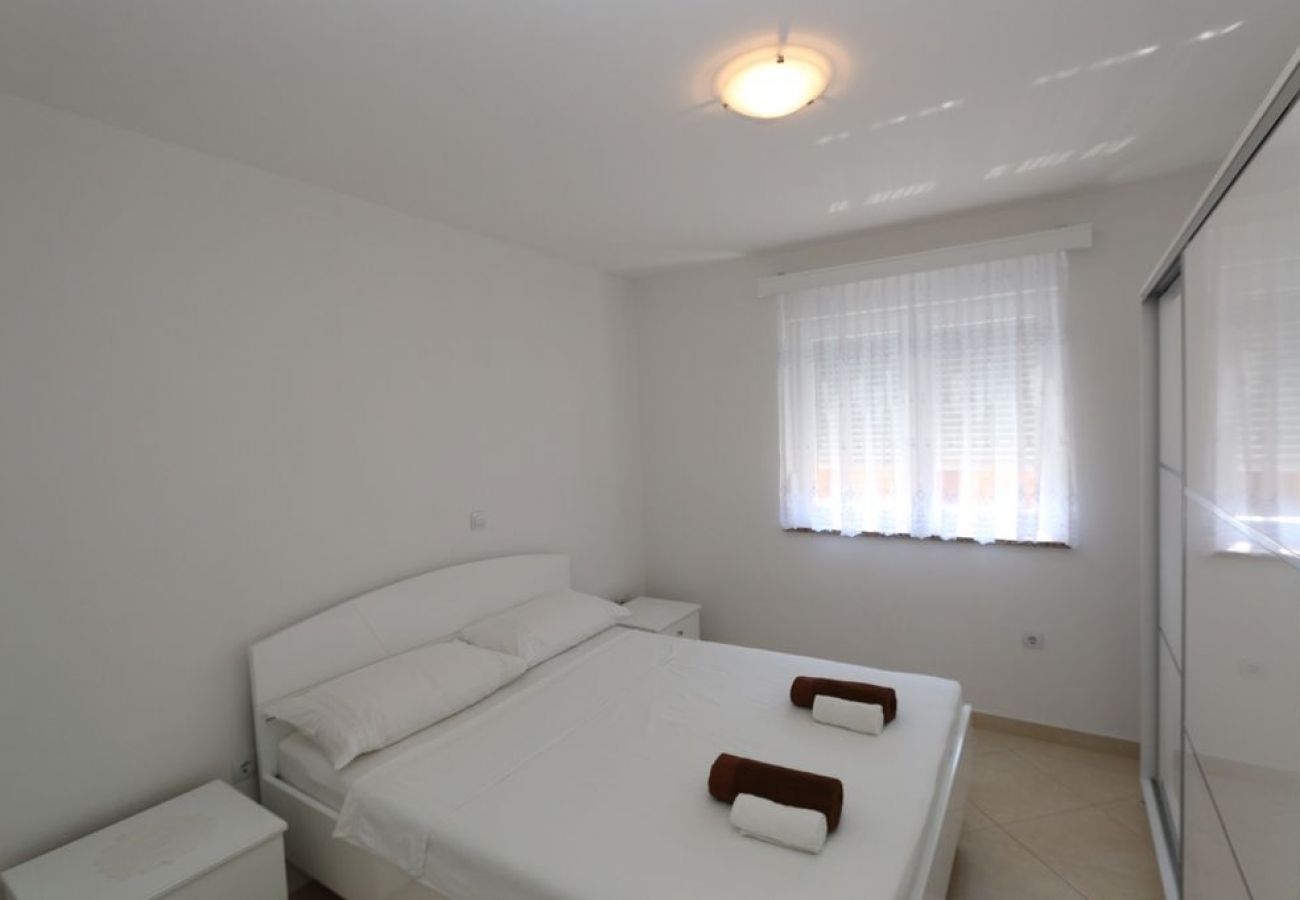 Apartamento en Medulin - Apartamento en Medulin con Terraza, Acondicionador, WIFI, Lavadora (64-4)