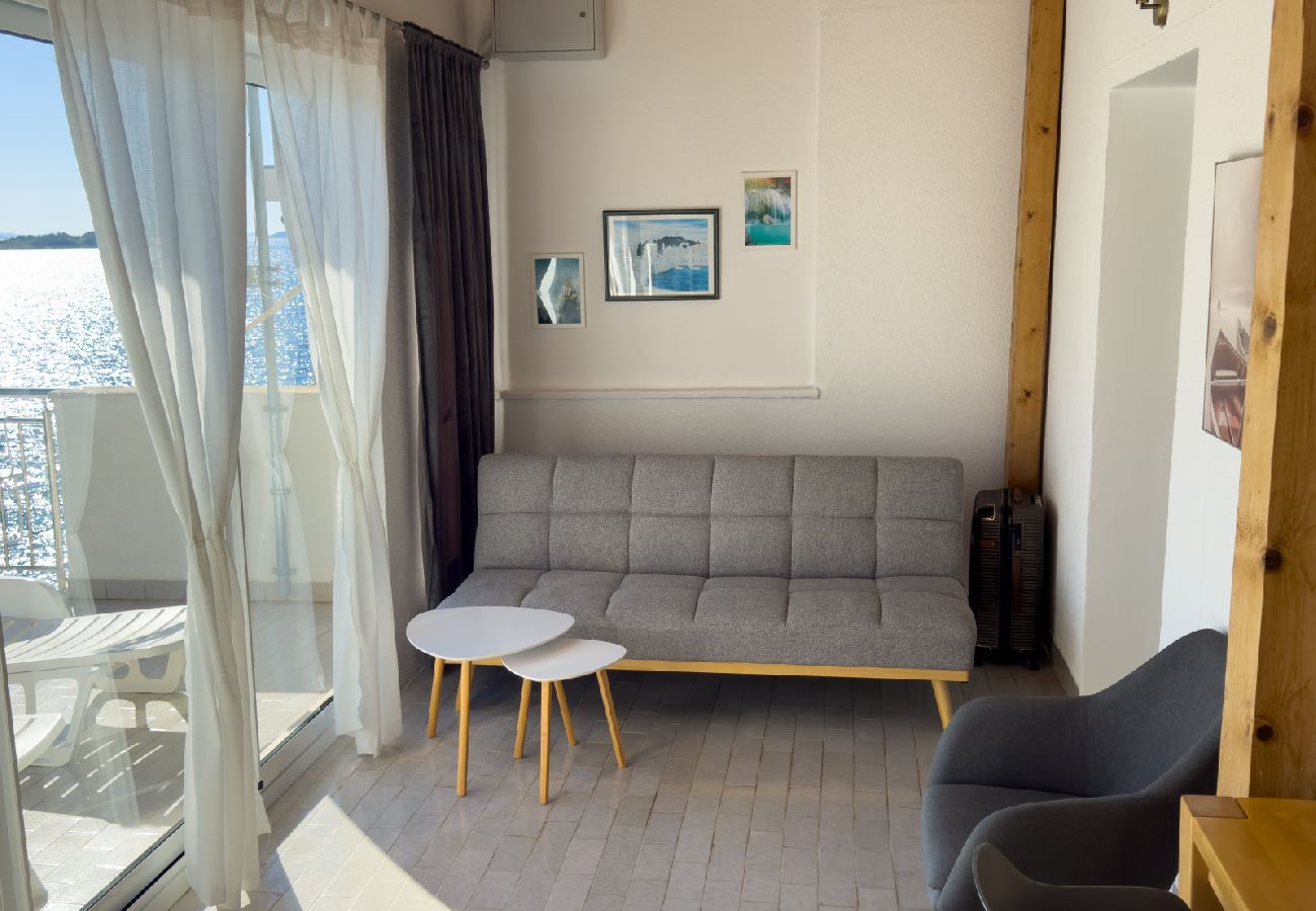 Apartamento en Tribunj - Apartamento en Tribunj con Seaview, Terraza, Acondicionador, WIFI (68-2)