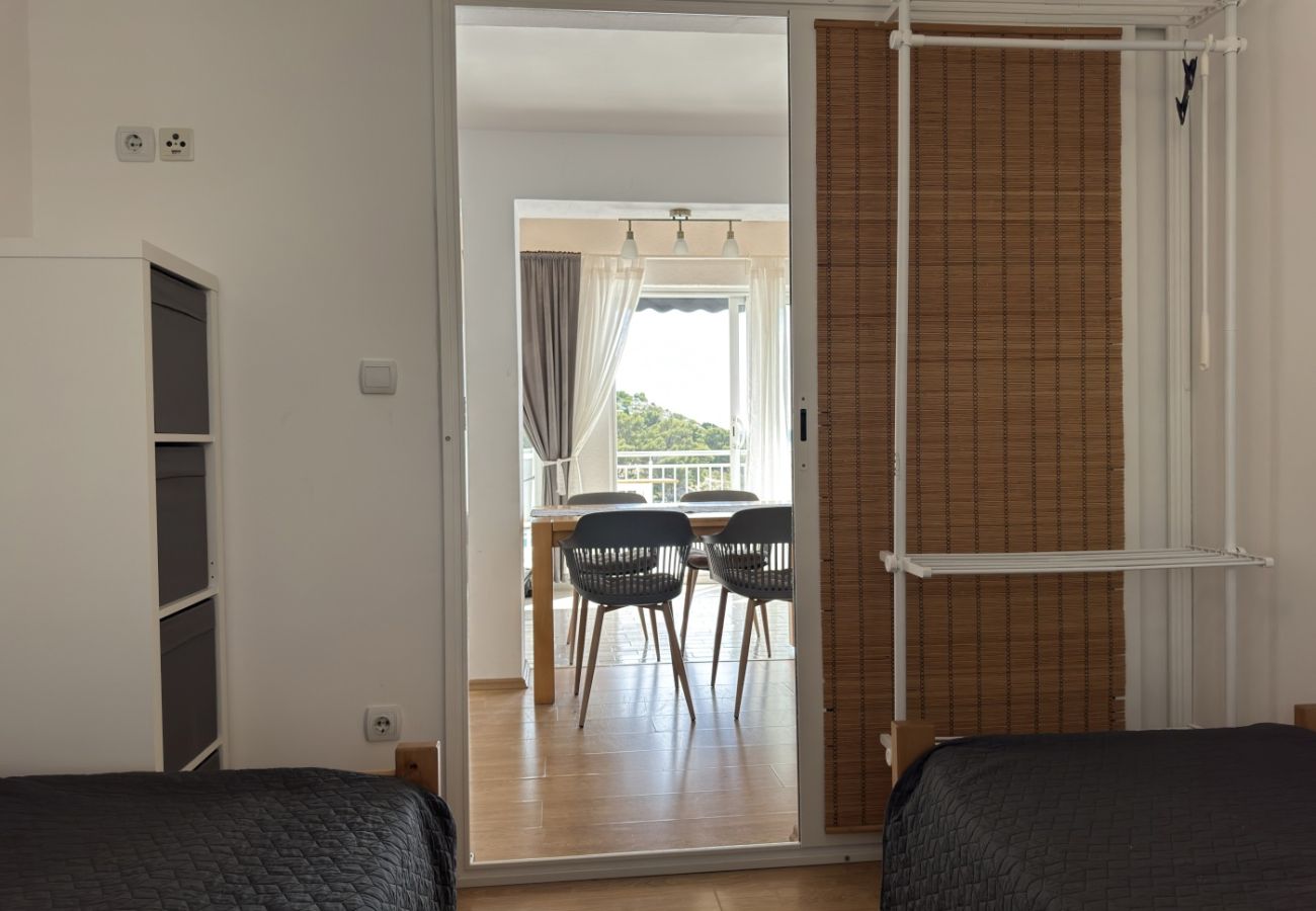 Apartamento en Tribunj - Apartamento en Tribunj con Seaview, Terraza, Acondicionador, WIFI (68-2)
