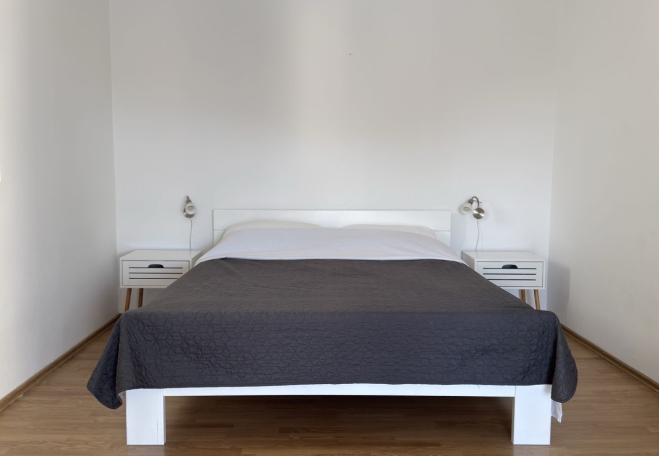 Apartamento en Tribunj - Apartamento en Tribunj con Seaview, Terraza, Acondicionador, WIFI (68-2)