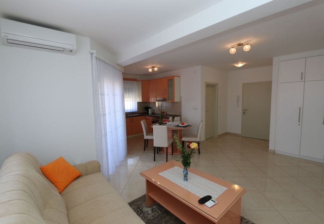 Apartamento en Medulin - Apartamento en Medulin con Terraza, Acondicionador, WIFI, Lavadora (64-5)