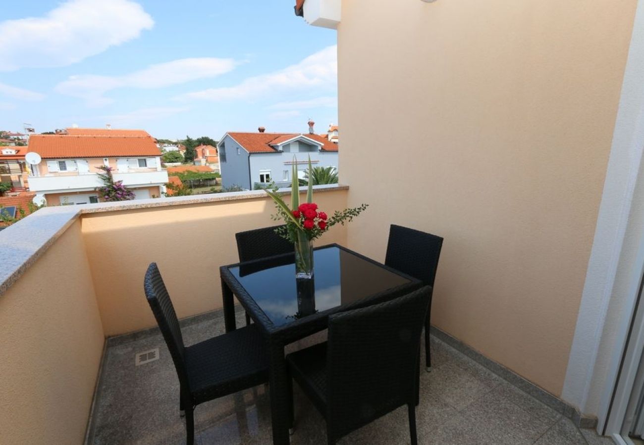 Apartamento en Medulin - Apartamento en Medulin con Terraza, Acondicionador, WIFI, Lavadora (64-5)