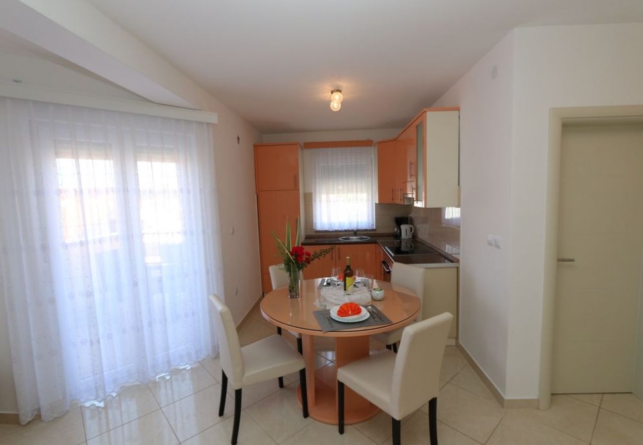 Apartamento en Medulin - Apartamento en Medulin con Terraza, Acondicionador, WIFI, Lavadora (64-5)