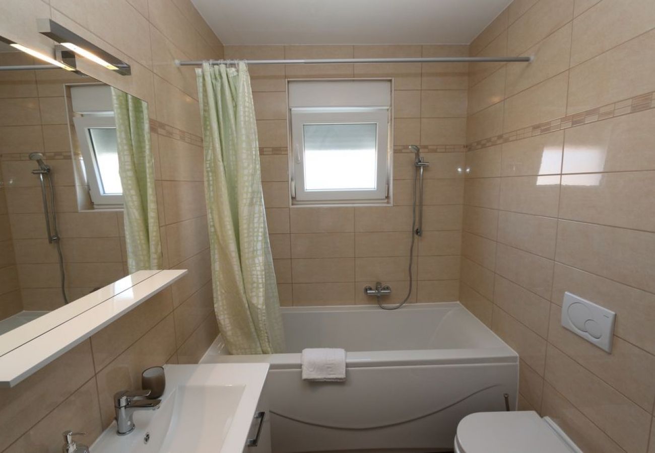 Apartamento en Medulin - Apartamento en Medulin con Terraza, Acondicionador, WIFI, Lavadora (64-5)