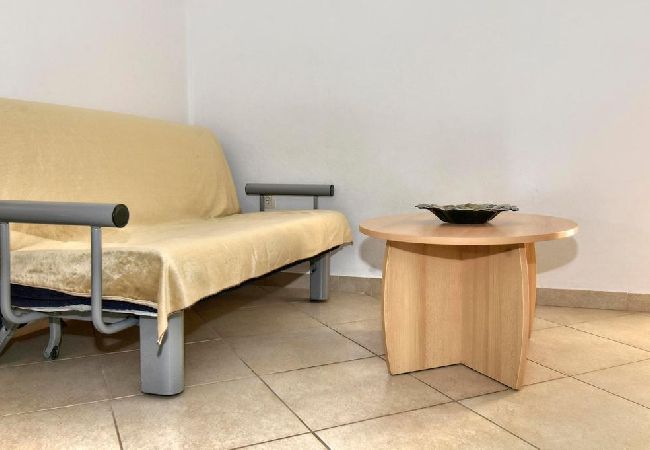 Apartamento en Pisak - Apartamento en Pisak con Terraza, Acondicionador, WIFI, Lavadora (77-1) Apartamento en Pisak - Apartamento en Pisak con Terraza, Acondicionador, WIFI, Lavadora (77-1)
