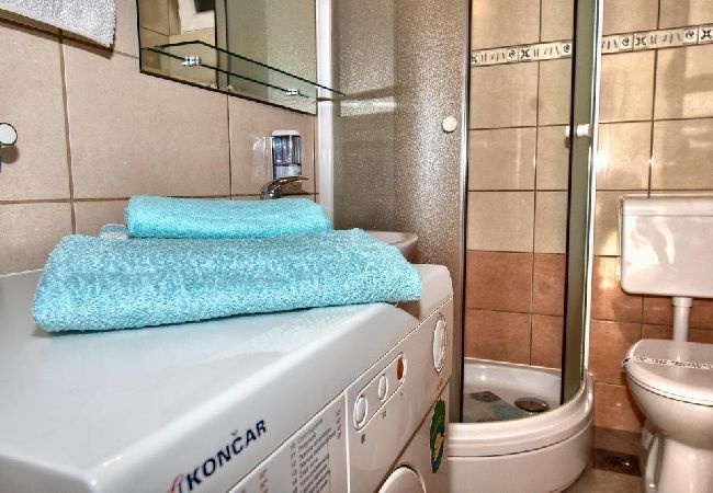 Apartamento en Pisak - Apartamento en Pisak con Seaview, Terraza, Acondicionador, WIFI (77-2) Apartamento en Pisak - Apartamento en Pisak con Seaview, Terraza, Acondicionador, WIFI (77-2)