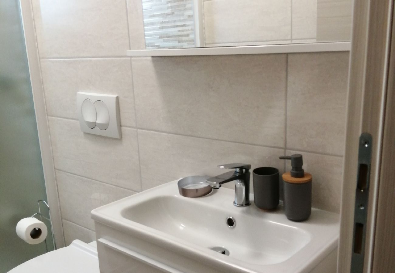 Apartamento en Lopar - Apartamento en Lopar con Balcón, Acondicionador, WIFI (87-1)