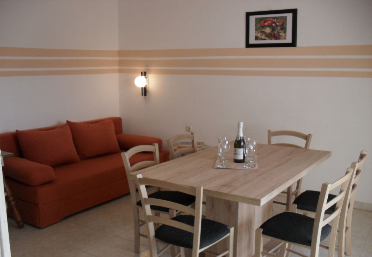 Apartamento en Lopar - Apartamento en Lopar con Terraza, Acondicionador, WIFI, Lavadora (87-2)