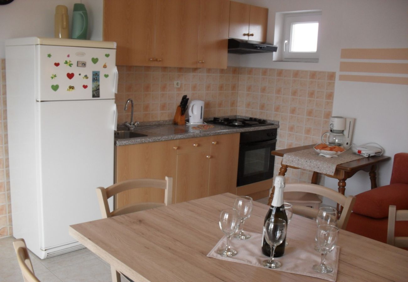 Apartamento en Lopar - Apartamento en Lopar con Terraza, Acondicionador, WIFI, Lavadora (87-2)