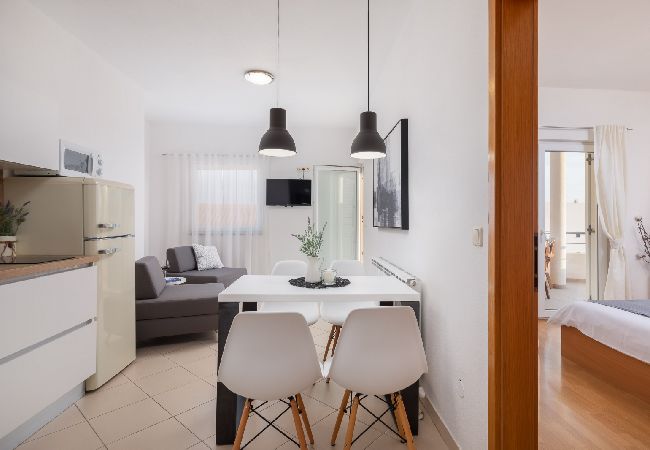 Apartamento en Vodice - Apartamento en Vodice con Seaview, Terraza, Acondicionador, WIFI (94-4) Apartamento en Vodice - Apartamento en Vodice con Seaview, Terraza, Acondicionador, WIFI (94-4)