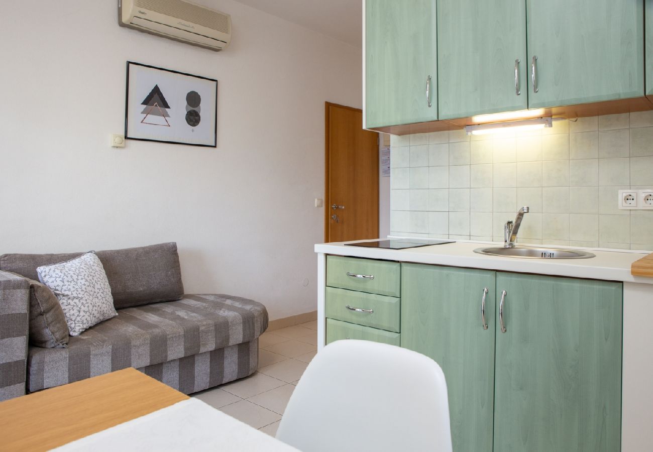 Apartamento en Vodice - Apartamento en Vodice con Seaview, Balcón, Acondicionador, WIFI (94-6)