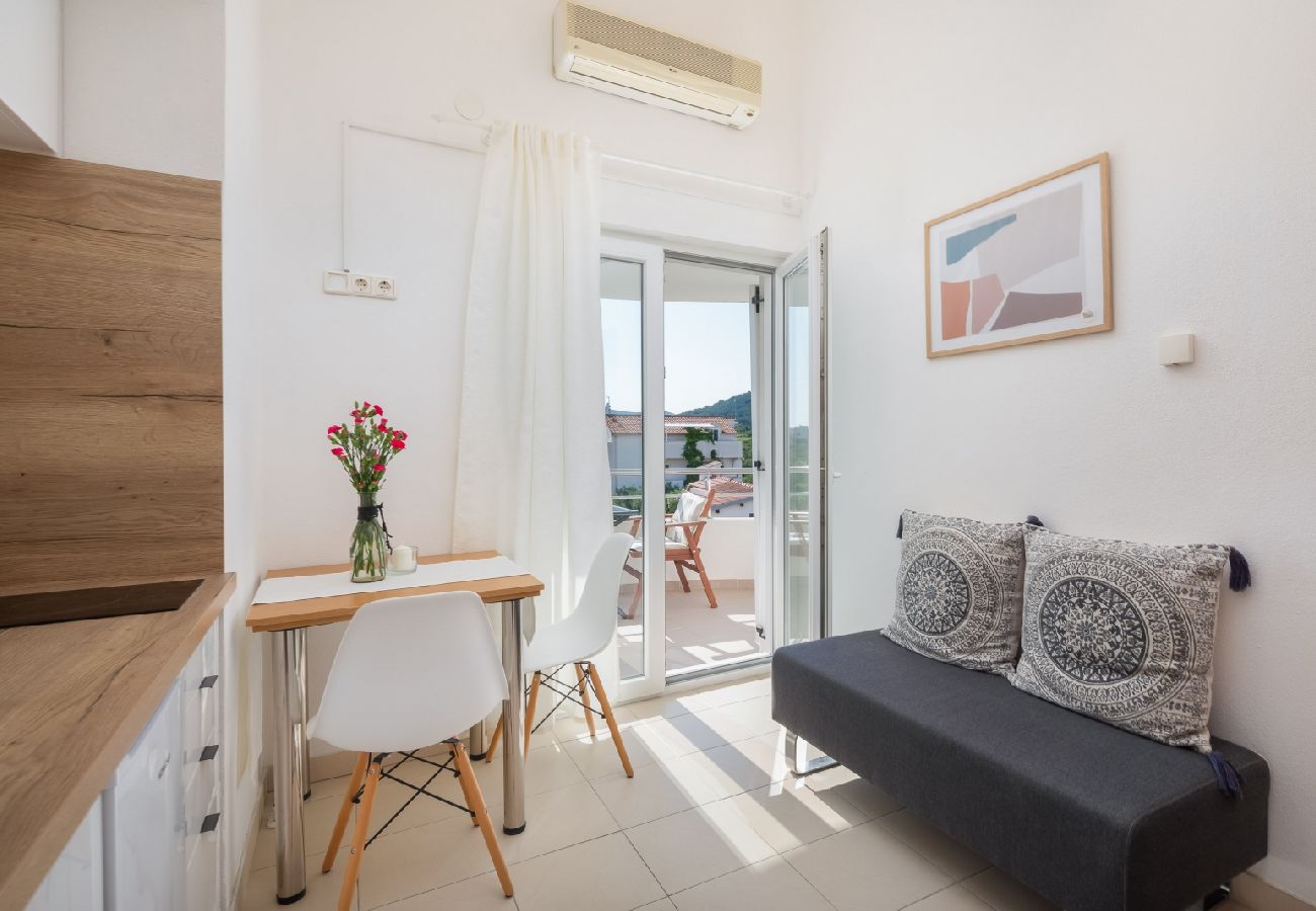 Apartamento en Vodice - Apartamento en Vodice con Seaview, Terraza, Acondicionador, WIFI (94-7)