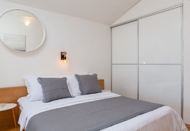 Apartamento en Vodice - Apartamento en Vodice con Seaview, Terraza, Acondicionador, WIFI (94-8) Apartamento en Vodice - Apartamento en Vodice con Seaview, Terraza, Acondicionador, WIFI (94-8)