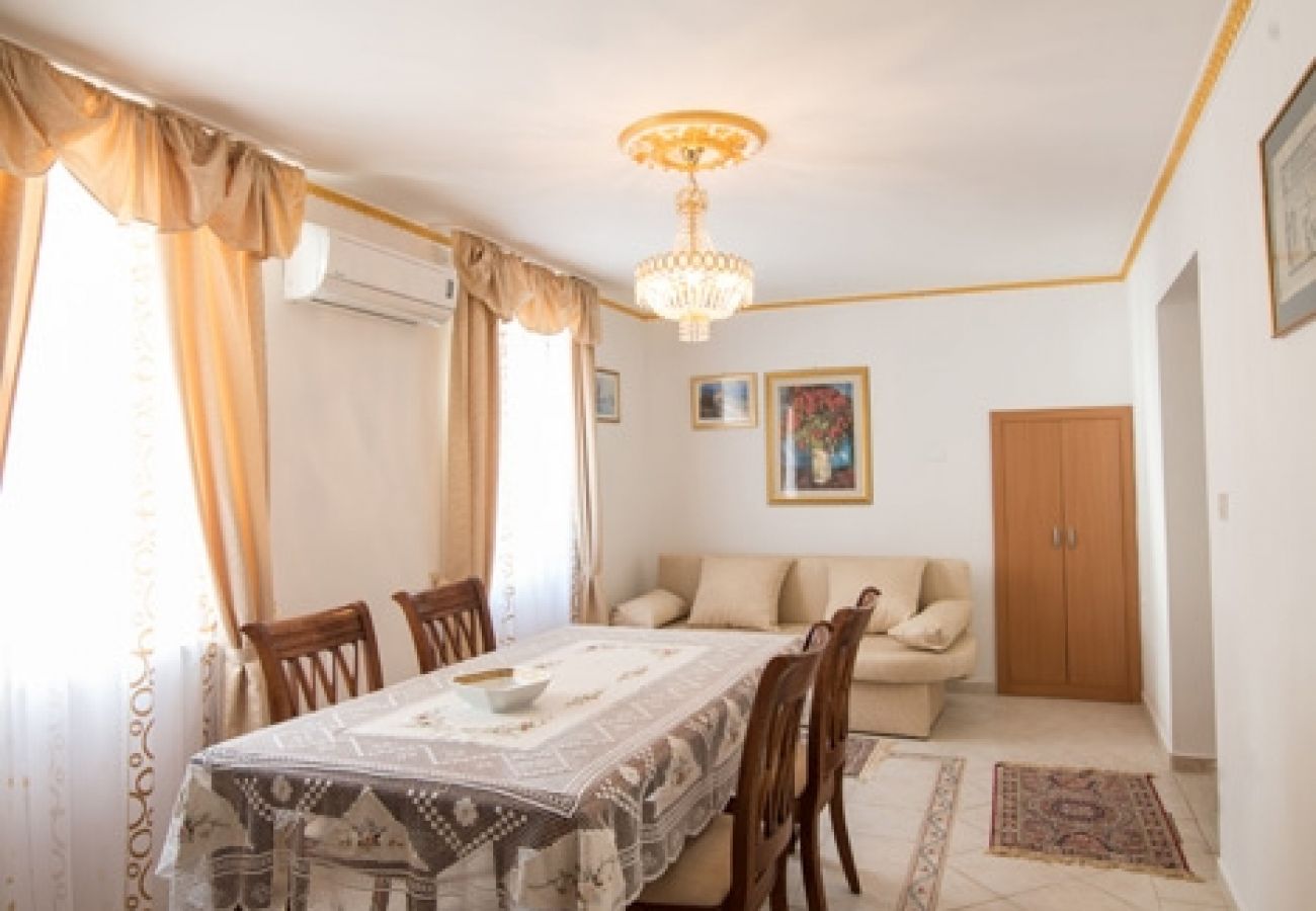 Apartamento en Savudrija - Apartamento en Savudrija con Terraza, Acondicionador, WIFI, Lavadora (123-1)