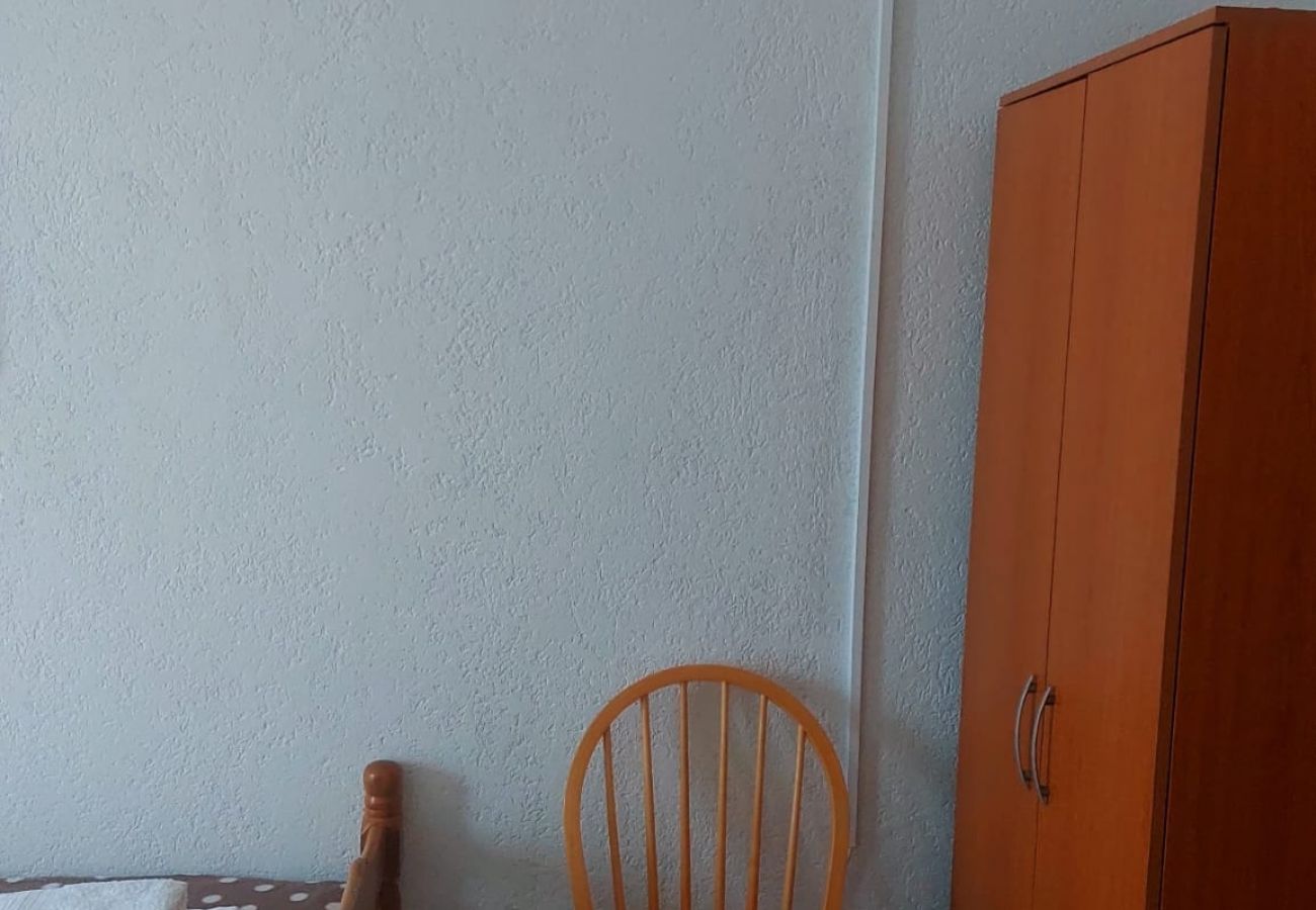 Apartamento en Duce - Apartamento en Duće con Terraza, Acondicionador, WIFI, Lavadora (122-1)