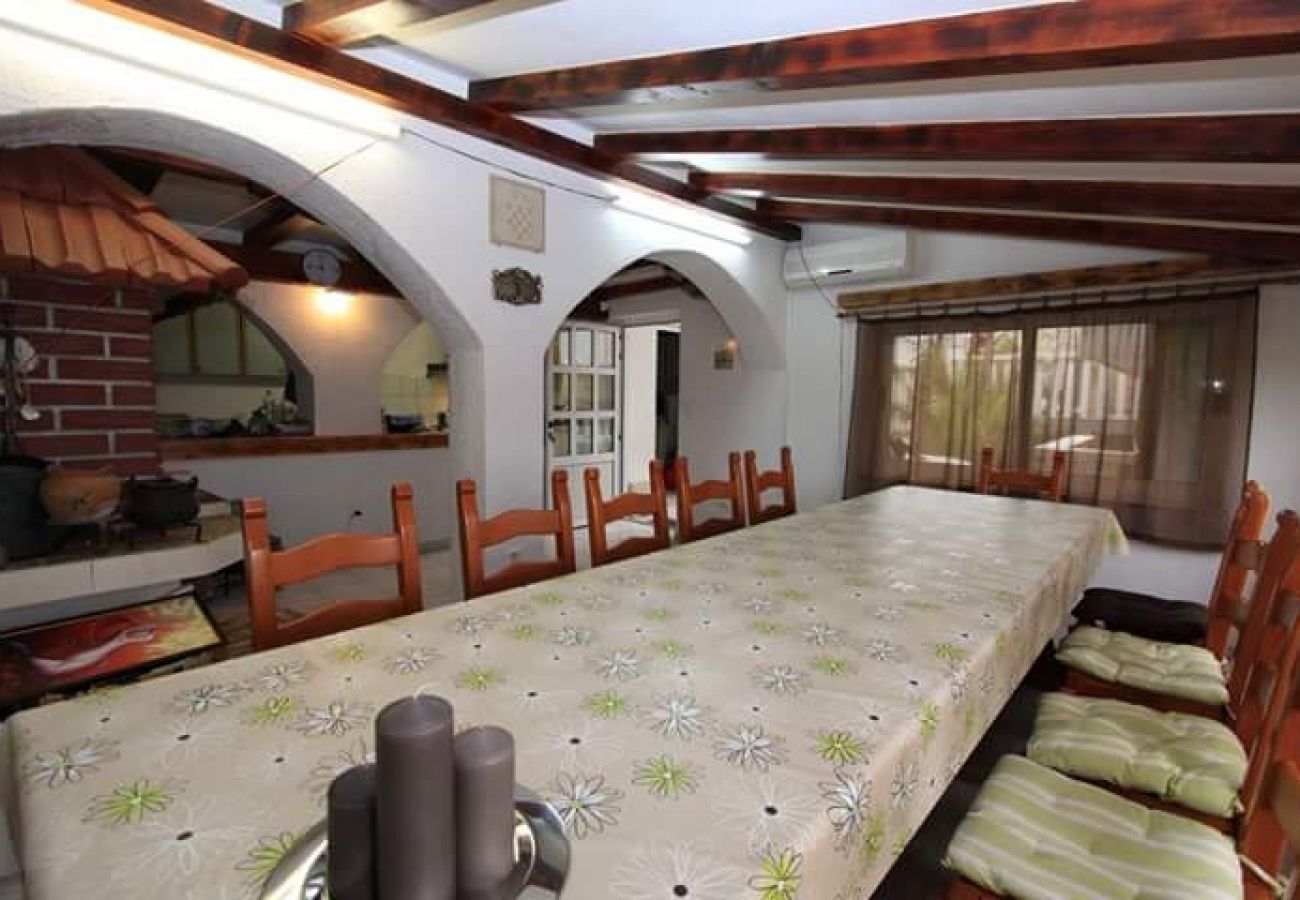 Apartamento en Duce - Apartamento en Duće con Terraza, Acondicionador, WIFI, Lavadora (122-1)