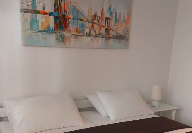 Apartamento en Duce - Apartamento en Duće con Loggia, Acondicionador, WIFI, Lavavajillas (122-5) Apartamento en Duce - Apartamento en Duće con Loggia, Acondicionador, WIFI, Lavavajillas (122-5)