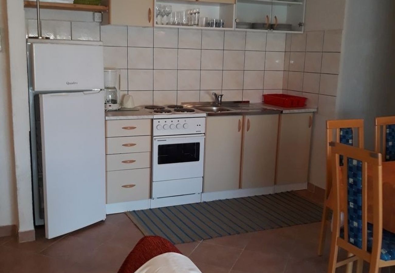 Apartamento en Murter - Apartamento en Murter con Terraza, Acondicionador, WIFI, Lavadora (125-1)