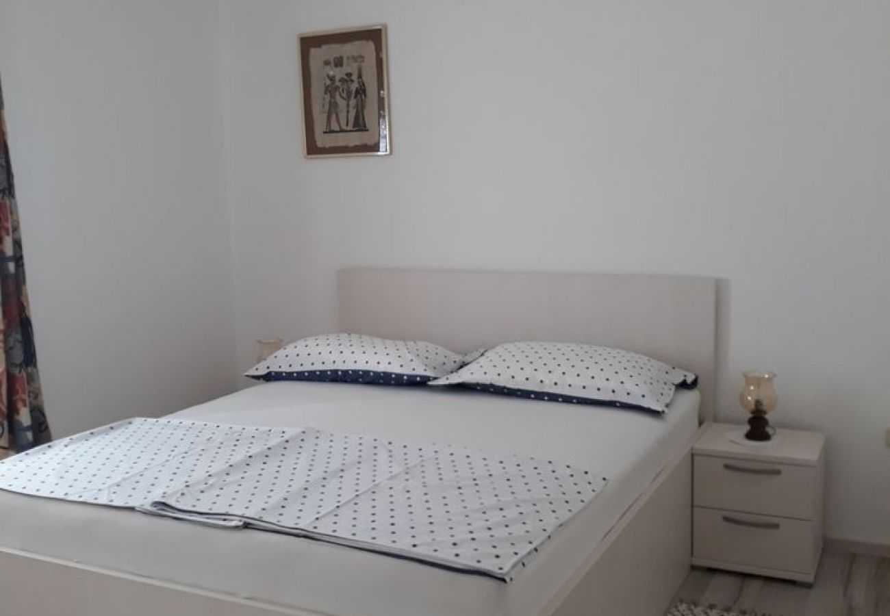 Apartamento en Murter - Apartamento en Murter con Terraza, Acondicionador, WIFI, Lavadora (125-3)