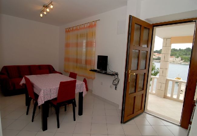 Apartamento en Lumbarda - Apartamento en Lumbarda con Seaview, Terraza, Acondicionador, WIFI (128-2) Apartamento en Lumbarda - Apartamento en Lumbarda con Seaview, Terraza, Acondicionador, WIFI (128-2)