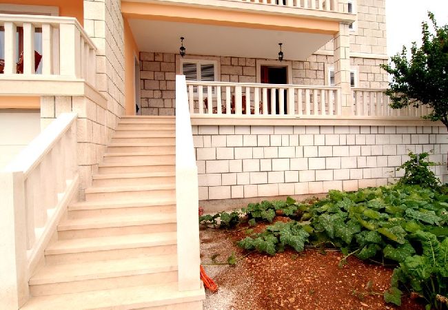 Apartamento en Lumbarda - Apartamento en Lumbarda con Seaview, Terraza, Acondicionador, WIFI (128-2) Apartamento en Lumbarda - Apartamento en Lumbarda con Seaview, Terraza, Acondicionador, WIFI (128-2)