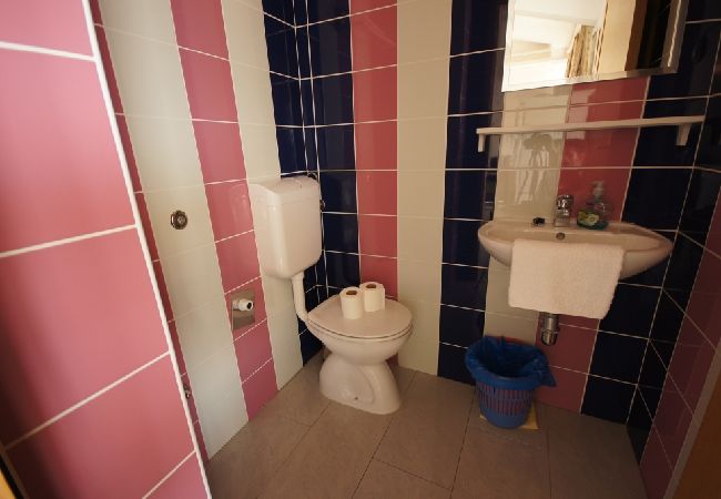 Apartamento en Brela - Apartamento en Brela con Seaview, Terraza, Acondicionador, WIFI (75-8) Apartamento en Brela - Apartamento en Brela con Seaview, Terraza, Acondicionador, WIFI (75-8)