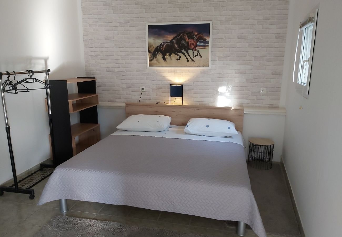 Apartamento en Omiš - Apartamento en Omiš con Seaview, Terraza, WIFI (161-2)