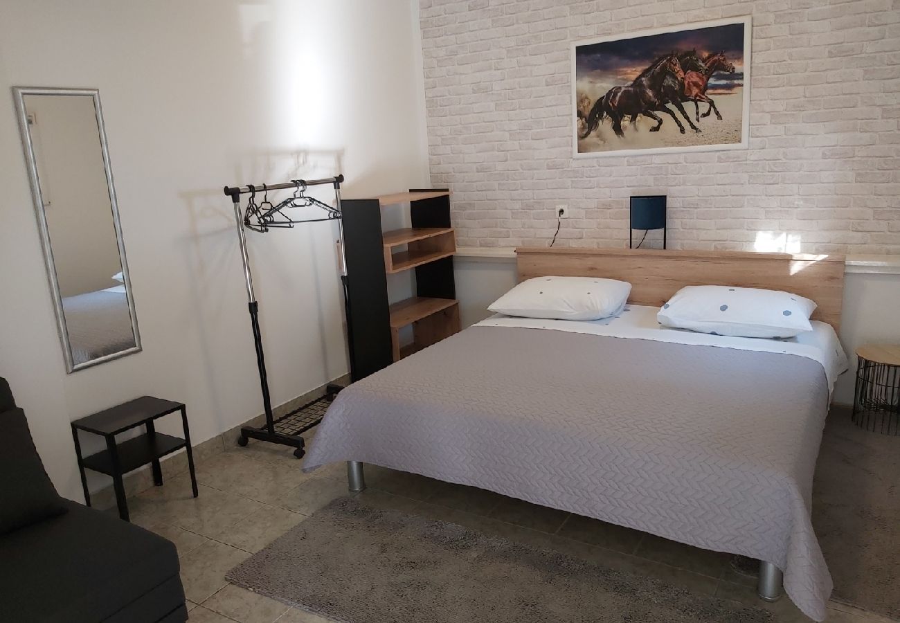 Apartamento en Omiš - Apartamento en Omiš con Seaview, Terraza, WIFI (161-2)