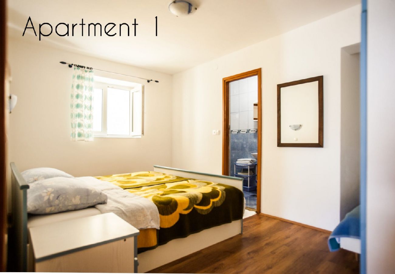 Apartamento en Lopar - Apartamento en Lopar con Seaview, Terraza, WIFI, Lavadora (186-1)