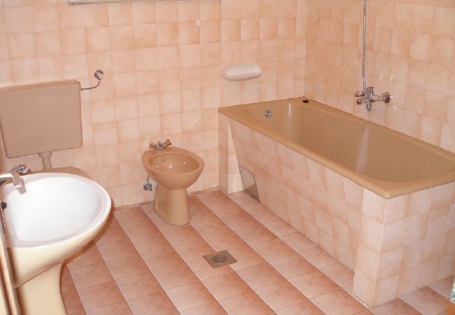 Apartamento en Duce - Apartamento en Duće con Seaview, Terraza, Acondicionador, WIFI (192-2) Apartamento en Duce - Apartamento en Duće con Seaview, Terraza, Acondicionador, WIFI (192-2)