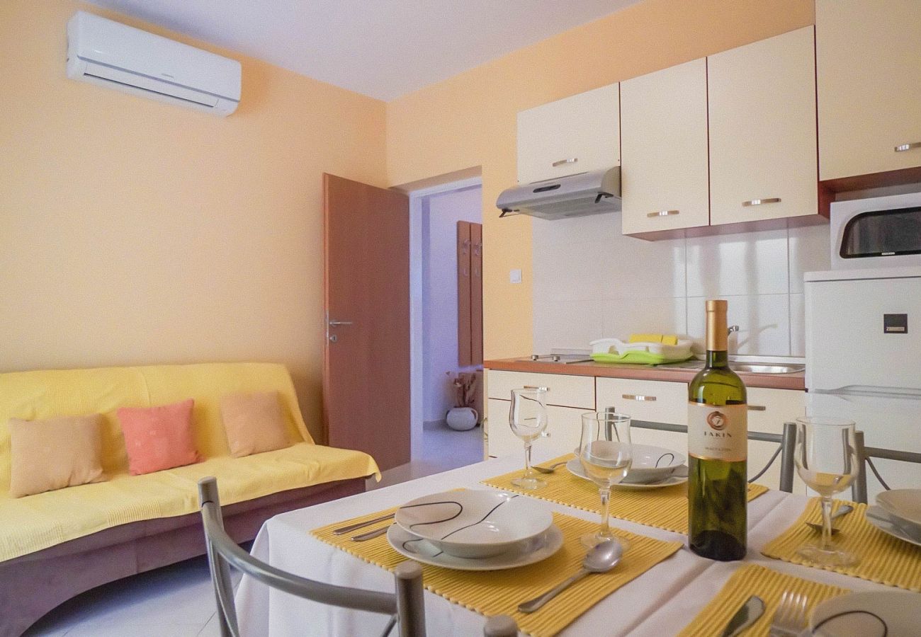 Apartamento en Porec - Apartamento en Poreč con Balcón, Acondicionador, WIFI (228-1)