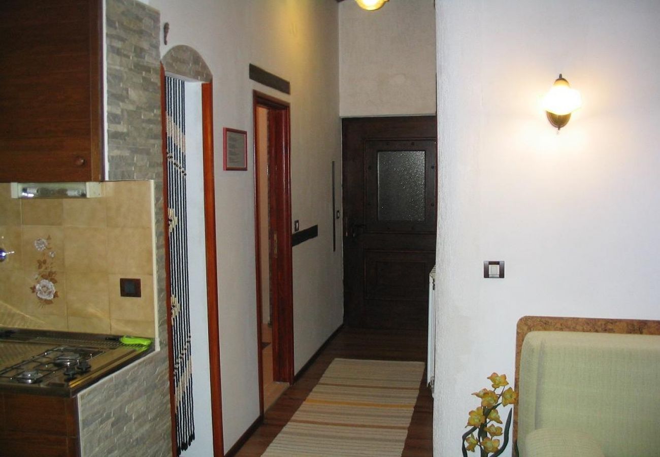 Apartamento en Fažana - Apartamento en Fažana con Balcón, Acondicionador, WIFI, Lavadora (229-1)