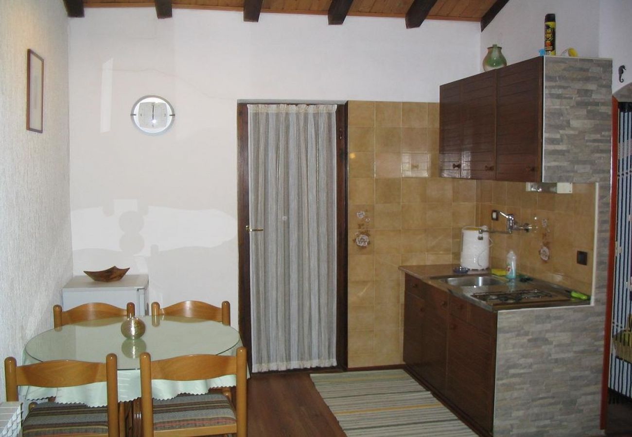 Apartamento en Fažana - Apartamento en Fažana con Balcón, Acondicionador, WIFI, Lavadora (229-1)