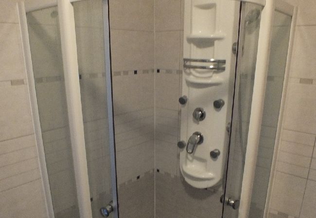 Apartamento en Umag - Apartamento en Umag con Seaview, Balcón, Acondicionador, WIFI (235-1) Apartamento en Umag - Apartamento en Umag con Seaview, Balcón, Acondicionador, WIFI (235-1)