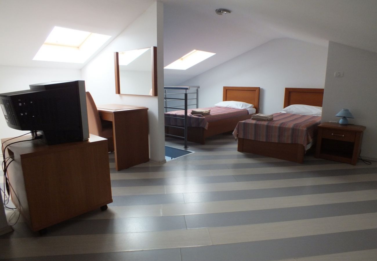 Apartamento en Umag - Apartamento en Umag con Seaview, Balcón, Acondicionador, Lavavajillas (235-2)