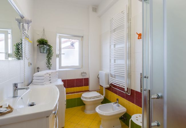 Apartamento en Umag - Apartamento en Umag con Terraza, Acondicionador, WIFI, Lavadora (244-2) Apartamento en Umag - Apartamento en Umag con Terraza, Acondicionador, WIFI, Lavadora (244-2)