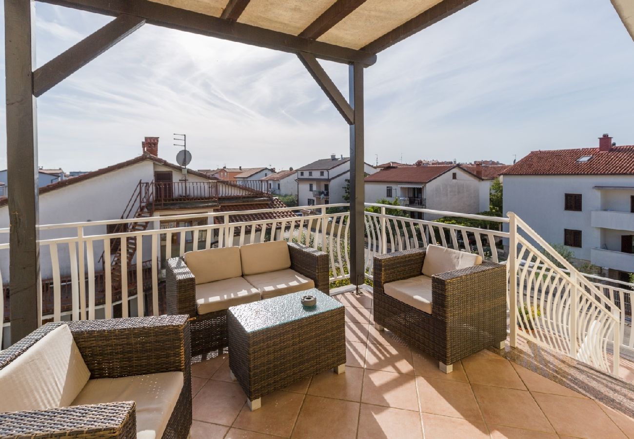 Apartamento en Umag - Apartamento en Umag con Terraza, Acondicionador, WIFI, Lavadora (244-2)