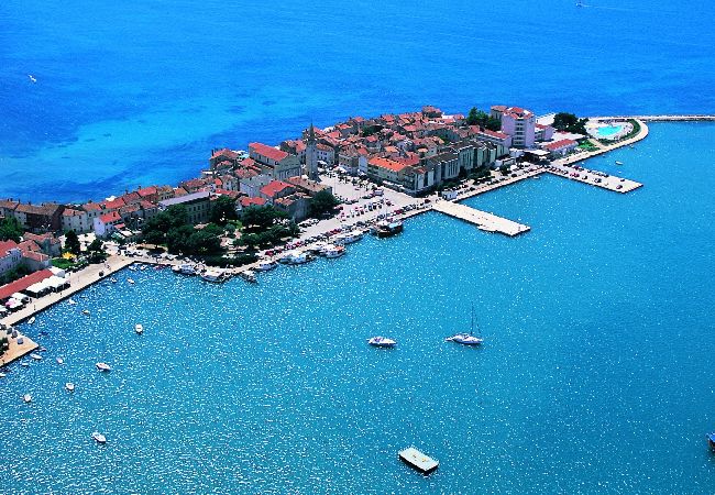 Apartamento en Umag - Apartamento en Umag con Terraza, Acondicionador, WIFI, Lavadora (244-3) Apartamento en Umag - Apartamento en Umag con Terraza, Acondicionador, WIFI, Lavadora (244-3)