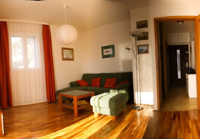 Apartamento en Hvar - Apartamento en Hvar con Balcón, Acondicionador, WIFI, Lavadora (221-2) Apartamento en Hvar - Apartamento en Hvar con Balcón, Acondicionador, WIFI, Lavadora (221-2)