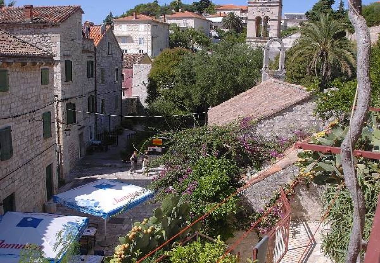 Apartamento en Hvar - Apartamento en Hvar con Balcón, Acondicionador, WIFI, Lavadora (221-2)