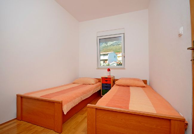Apartamento en Kaštel Sucurac - Apartamento en Kaštel Sućurac con Seaview, Balcón, Acondicionador, WIFI (570-3) Apartamento en Kaštel Sucurac - Apartamento en Kaštel Sućurac con Seaview, Balcón, Acondicionador, WIFI (570-3)