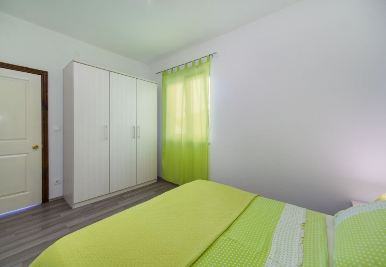 Apartamento en Brist - Apartamento en Brist con Balcón, Acondicionador, WIFI (610-4)