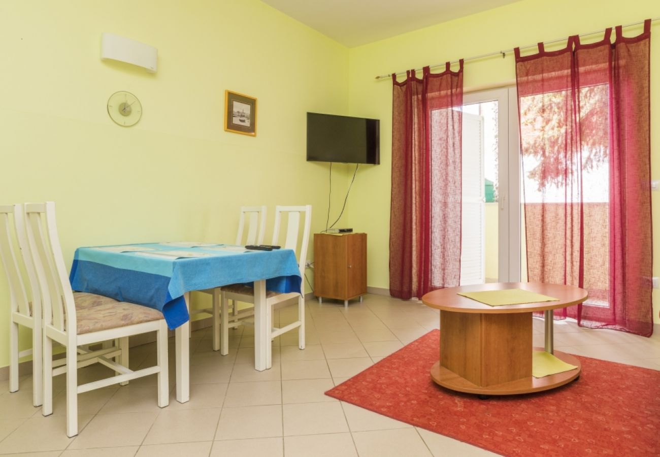 Apartamento en Umag - Apartamento en Umag con Balcón, Acondicionador, WIFI (653-1)