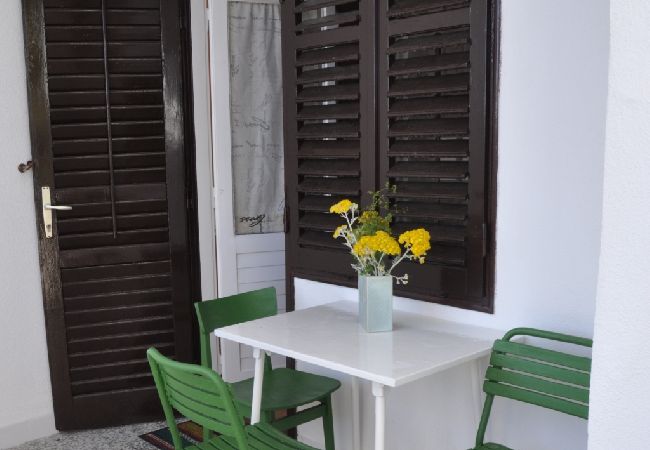 Apartamento en Rab - Apartamento en Barbat con Seaview, Balcón, Acondicionador (660-1) Apartamento en Rab - Apartamento en Barbat con Seaview, Balcón, Acondicionador (660-1)